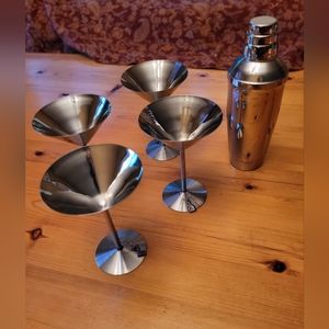 Danescook. Martini goblets x 4 w/ unbranded shaker. Stainless steel
